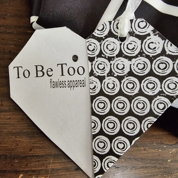 To Be Too Girls Skirt Size 40/XL NWT - Picture 9 of 12